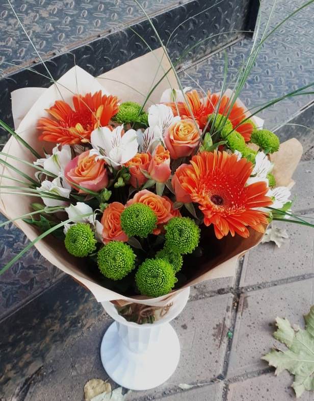 Букет цветов из: Герберы, Хризантемы, Альстромерии и Розы в Елках