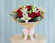 Букет цветов из:  Лилии и Розы в Елках