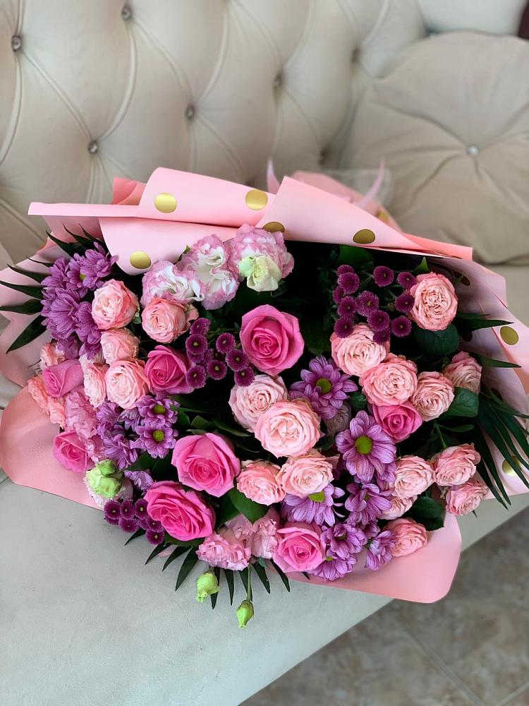 Букет цветов из: Хризантемы, Розы и Лизиантусы в Елках