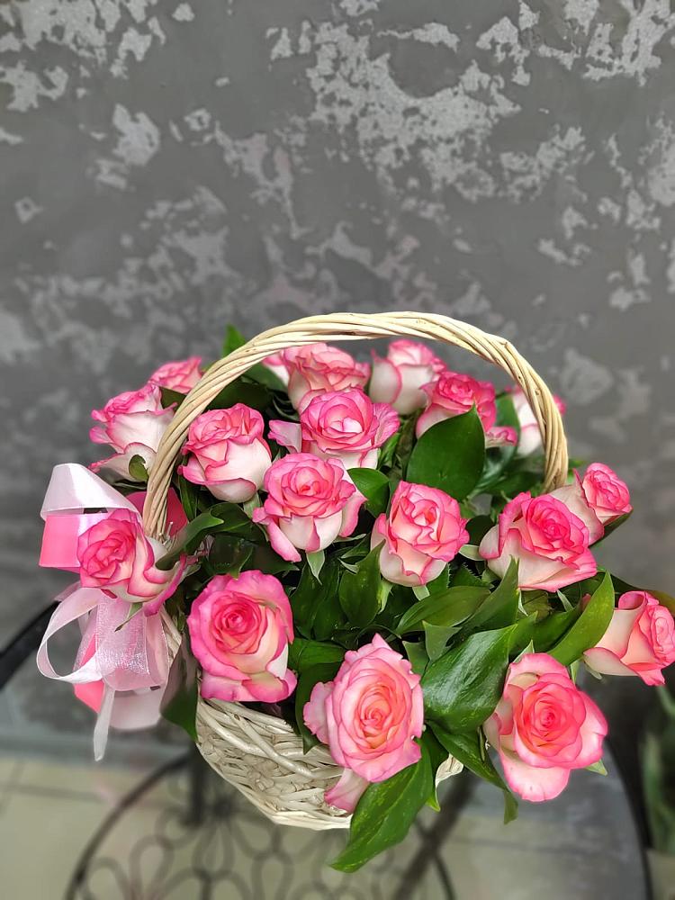 Цветочная композиция из Розы в корзине в Елках