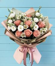 Букет цветов из:  Розы, Альстромерии и Лизиантусы в Елках