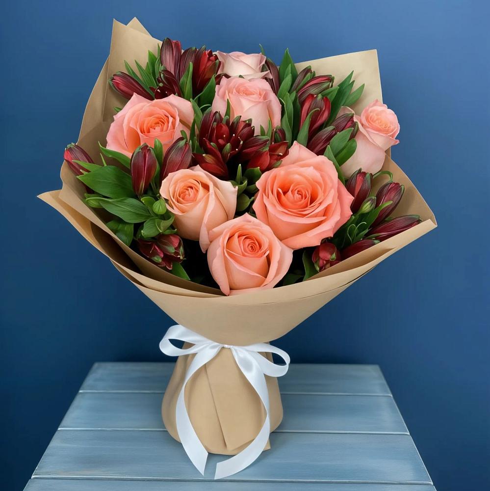 Букет цветов из: Розы и Альстромерии в Елках