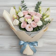 Букет цветов из:  Лизиантусы в Елках