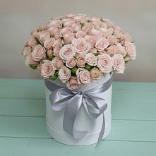 Цветочная композиция из Розы в шляпной коробке в Елках