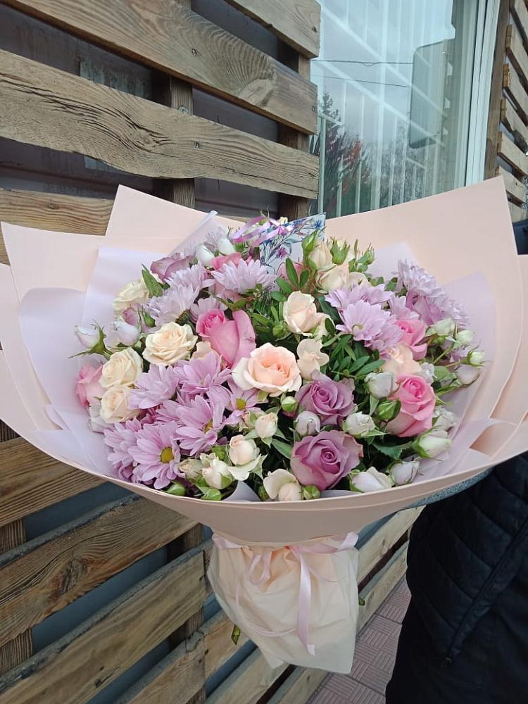 Букет цветов из: Розы и Хризантемы в Елках