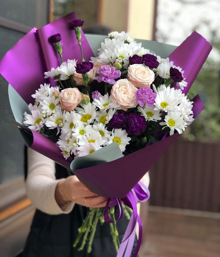 Букет цветов из: Хризантемы, Гвоздики и Розы в Елках