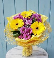 Букет цветов из:  Хризантемы и Герберы в Елках
