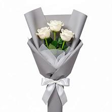 Букет 3 белые розы #REPLACE_PRED# Елках