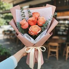 Букет цветов из:  Розы в Елках