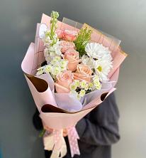 Букет цветов из:  Хризантемы и Розы в Елках