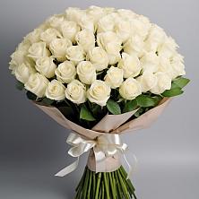 Букет 101 беля роза Белоснежка в Елках