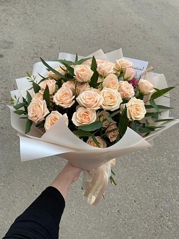 Букет Кремовые розы Латте в Елках