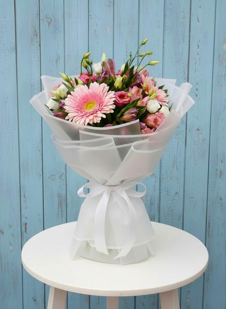 Букет цветов из: Герберы, Альстромерии и Лизиантусы в Елках