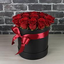 Цветочная композиция из Розы в шляпной коробке в Елках