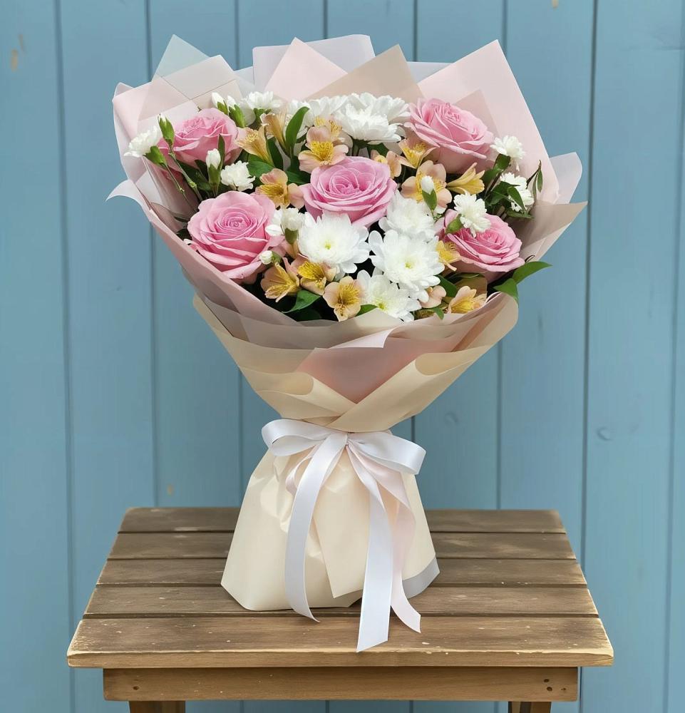 Букет цветов из: Гвоздики, Орхидеи и Розы в Елках