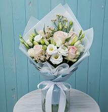 Букет цветов из:  Розы и Лизиантусы в Елках