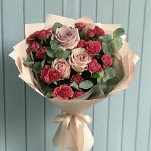 Букет цветов из:  Гвоздики и Розы в Елках