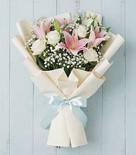 Букет цветов из:  Лилии #REPLACE_PRED# Елках