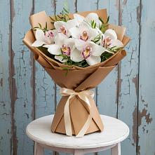 Букет цветов из:  Орхидеи и Розы в Елках